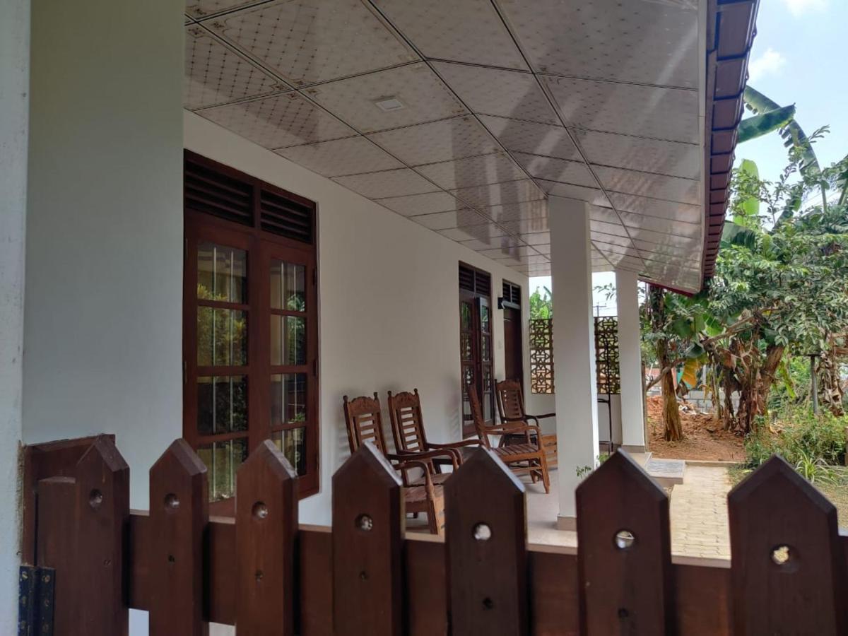 Medawatta Villa มิริสซา ภายนอก รูปภาพ